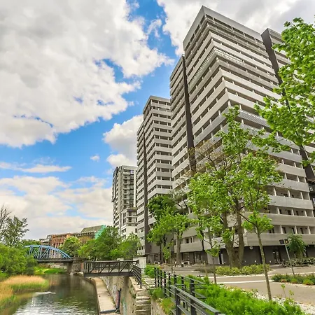 Coin Ξενοδοχείο με διαμερίσματα 4*